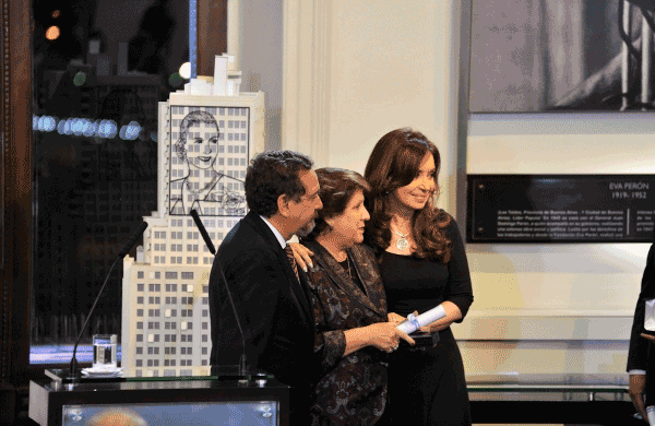 Noemí Girbal en la entrega de los premios.