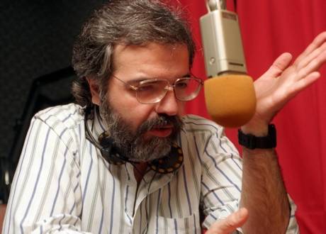 Eduardo Aliverti visita la UNQ