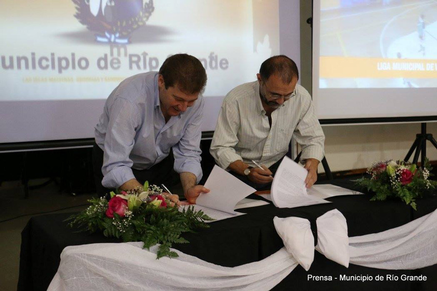 Firma del acuerdo con municipio de Río Grande