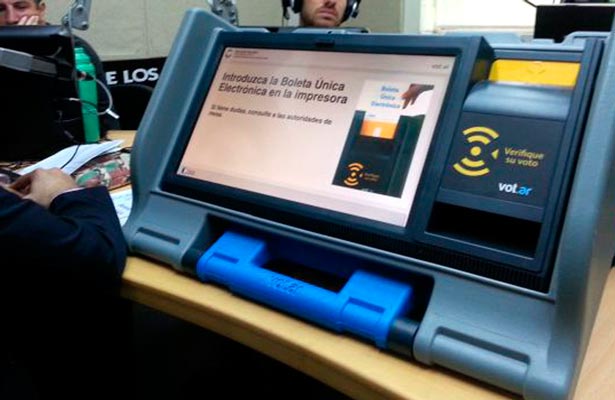 Voto electrónico (Foto: Télam)