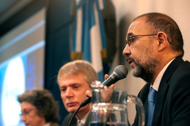 El Rector en el Primer Congreso Iberoamericano de Estudios Municipales.