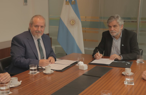 Convenio con el Ministerio de Ciencia